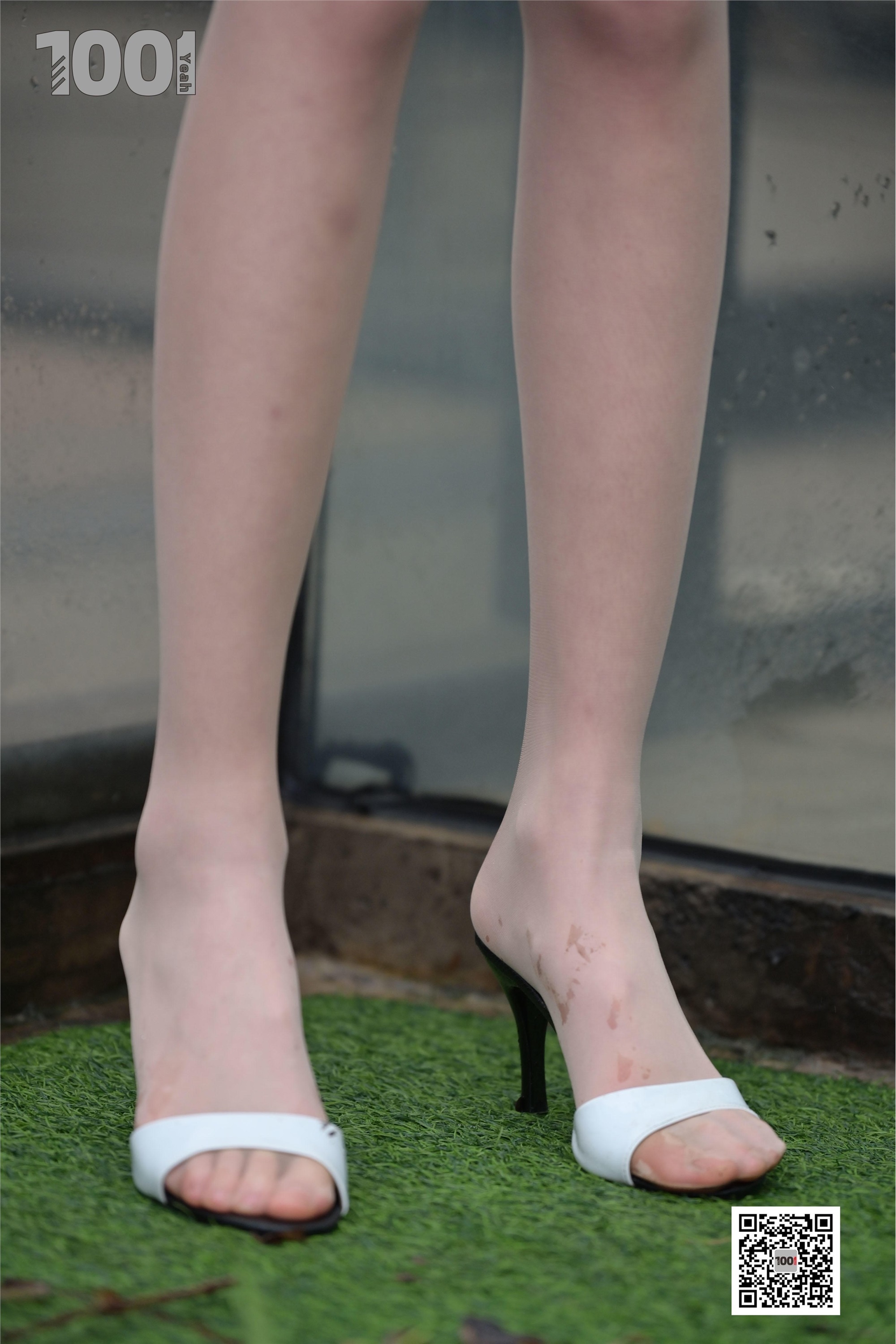 IESS异思趣向  一千零一夜《雨中漫步4》